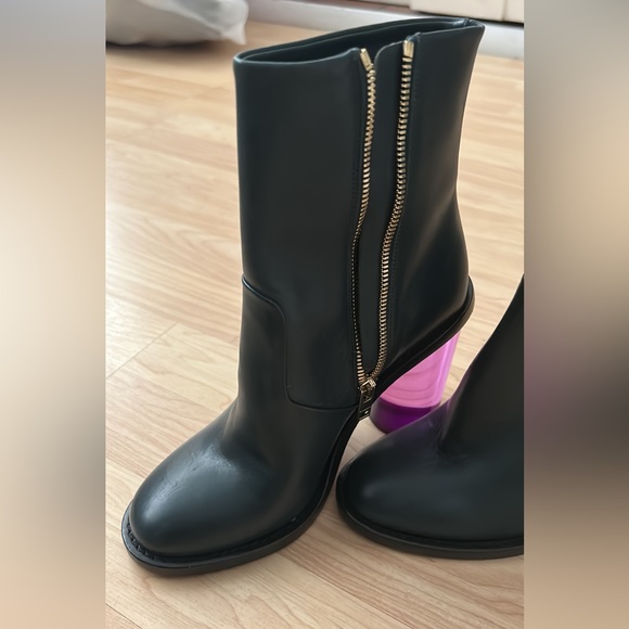 Burberry boots brand new - Picture 4 of 5